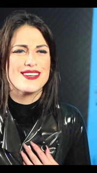 Phỏng vấn latex cho Latex Fashion TV