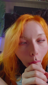Sexy Kitty touží po nějakém mléce