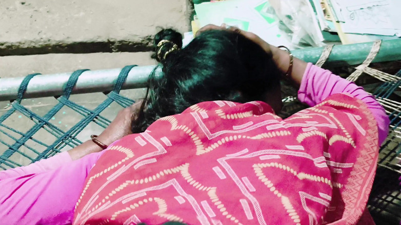 Desiputi7516: Bhabhi bayar dikongkek abang ipar dalam video seks desi buatan...