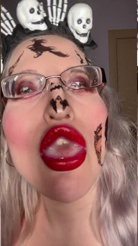 Goddesssglasses bakışları - findom goaldigger tarafından kadın kılıklı itaatkar asmr