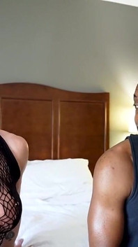Jonathan Jordan Interviews Simone Steele