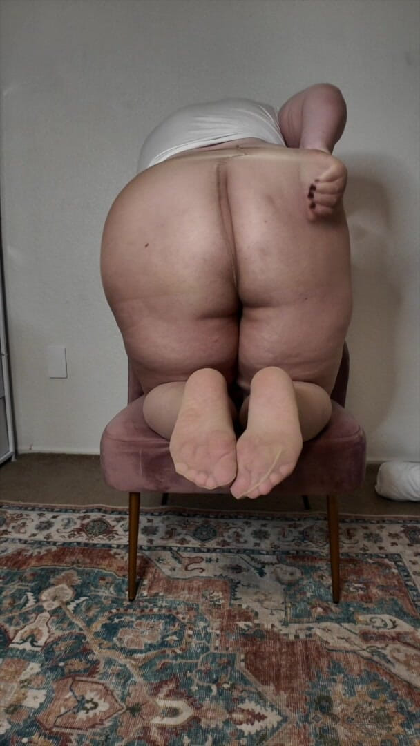 cutejayne: 穿着棕褐色连裤袜的丰满胖美女