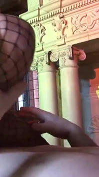 Carmel Moore adoră sperma lui James pe țâțele ei