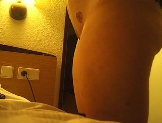 Flash Model Amateurs: ホットぽっちゃり女の子は彼女の素敵な体を示しています