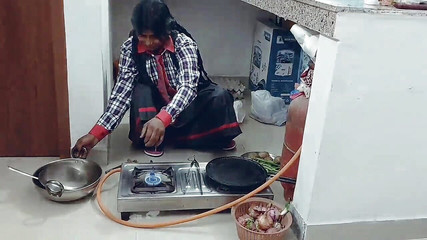 Hotty Jiya Sharmaa: Sexy nevlastní sestra a panna Mladá 18+ Chlapec hrají sexuální hru...