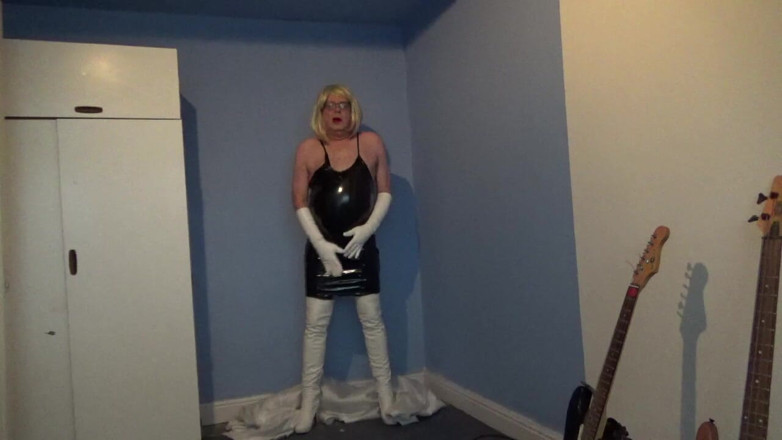 Leather Kirsten: Black and White