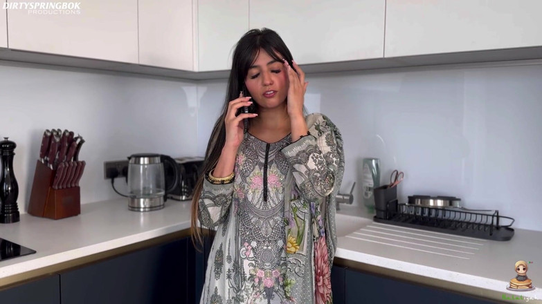 Aaliyah Yasin: Aaliyah tröstet sommer, nachdem sie ihren freund beim betrügen erwischt...