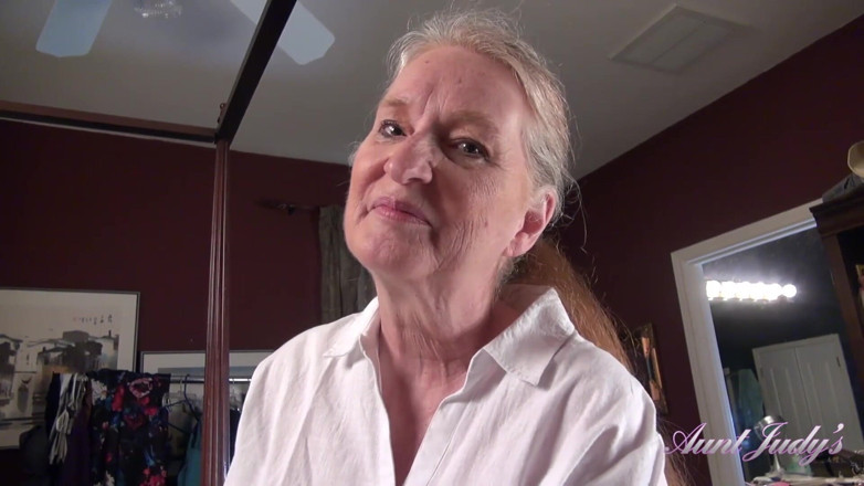 Aunt Judy's: Auntjudys - a Morning Treat From Your 61yo Busty Mature Stepmom Maggie