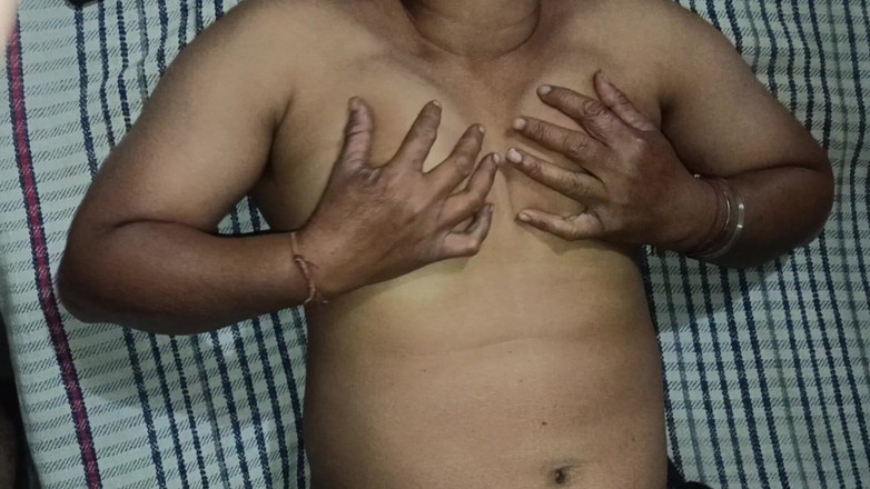 MHM: "echte ehefrau neckt sich selbst und drückt ihre möpse - langsame...