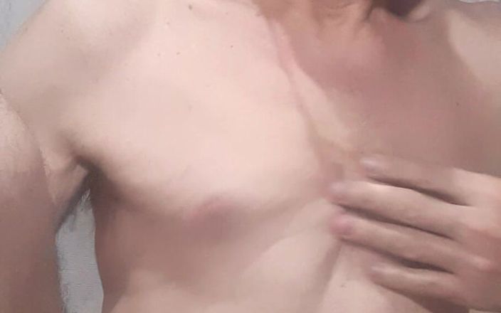 Big uncut hard cock: Succhiami baciami lecca le mie tette dure con i capezzoli,...