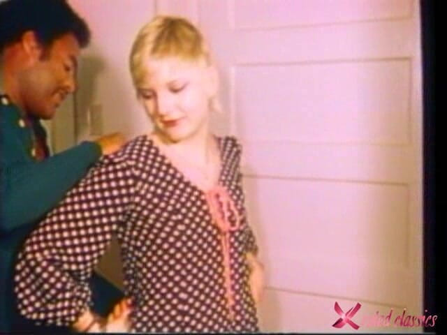 Pornstar Legends: 70'lerin porno kızı ırklararası