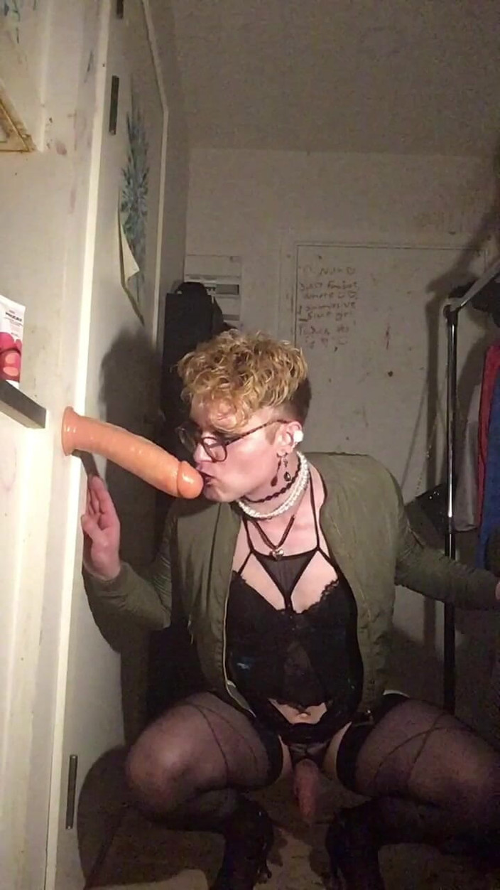 Sissy Cindy Slut: Slutty Sissy