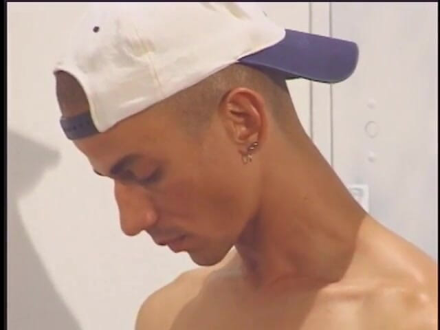 Gays Case: Erotischer schwuler studding knallt seinen partner doggystyle, nachdem er einen...