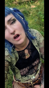 Goblingirly - Outdoor and Horny