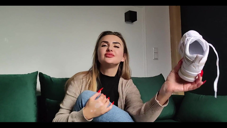 Goddess Lena: Lízej mi boty