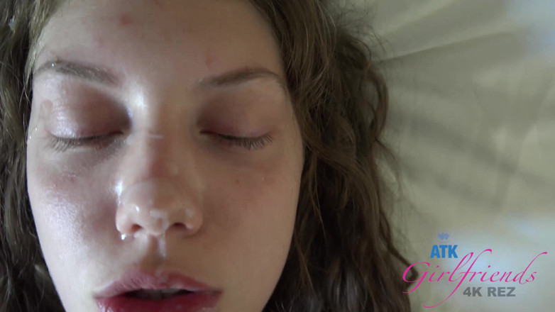 ATK Fans (Girlfriends): Elena vrea pula ta în curul ei