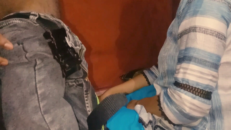 Deshi women: Tasneem si gadis india dengan pantat bahenol lagi asik ngentot...