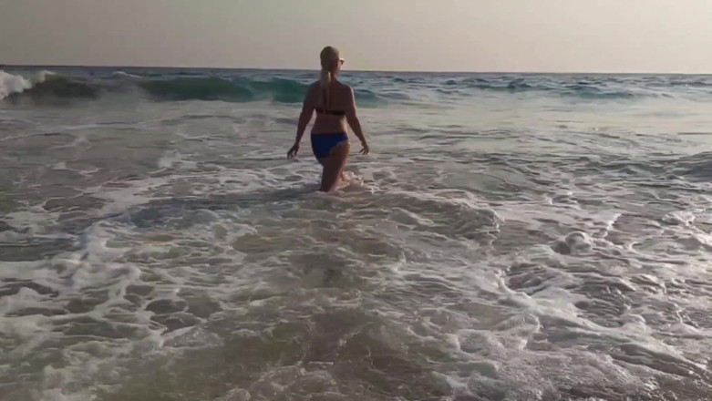 Selena701: Esposa Rubia Madura Amateur Disfruta Del Sexo Entre Medias