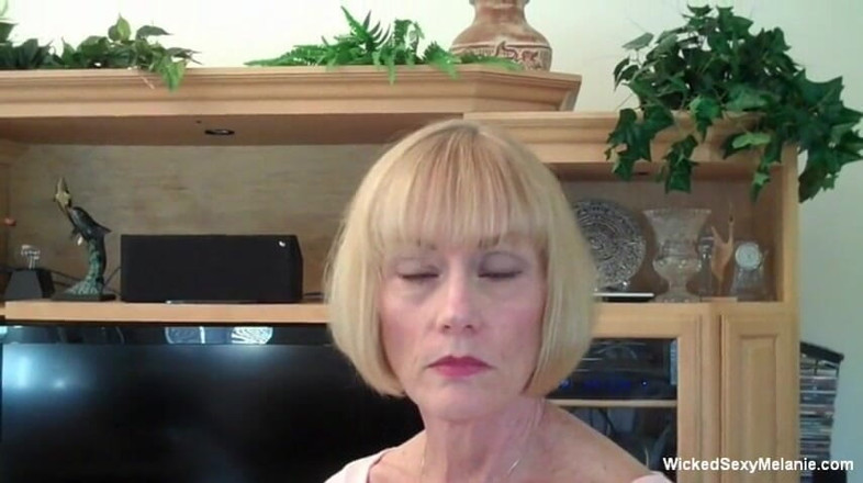 Wicked Sexy Melanie: Blonde grandma is tugging and sucking cock in POV