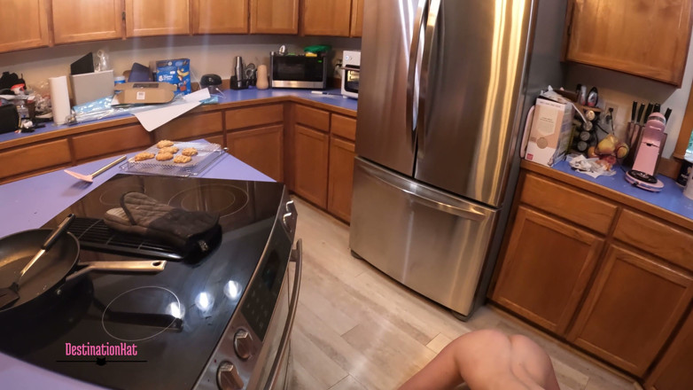 Destination Kat: Kitchen Blow and Ride