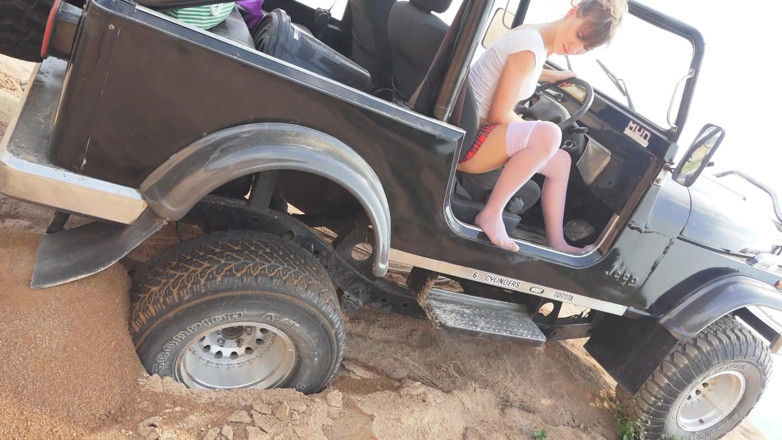 Angel The Dreamgirl: I am stuck! My tires are just spinning