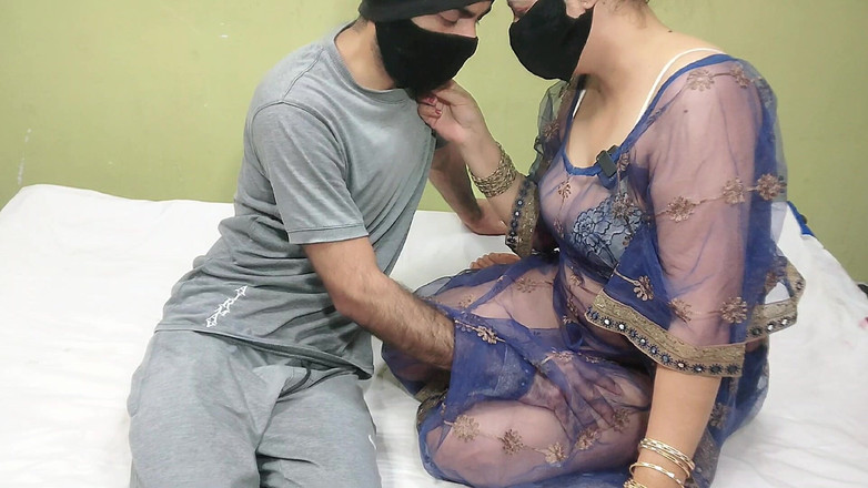 Pakistani CoupleX: Kakak ipar india dengan gaun seksi pehn k india ka...