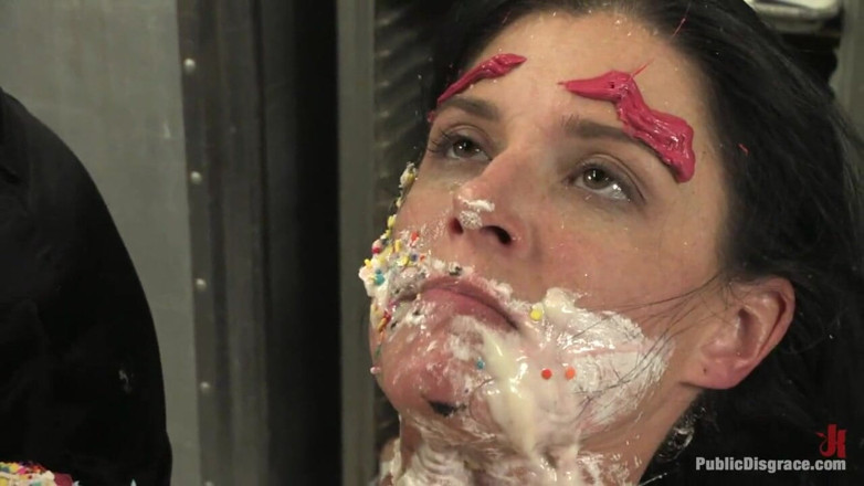 Public Disgrace by Kink: Piece of Cake