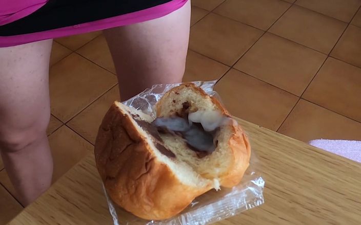 Ane Get Horny: Choco Bun lleno de ... ¡Semen! Leche en comida fetiche