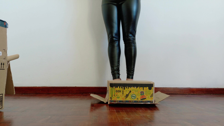 Kinky Lyrical: Stiletto's versus karton