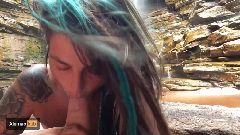 Alemao Hub: La Chatte Mouillée De Dreadhot Se Fait Baiser Sous Les...