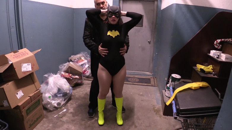 Evangelines Fetish: Batgirl gemanipuleerd
