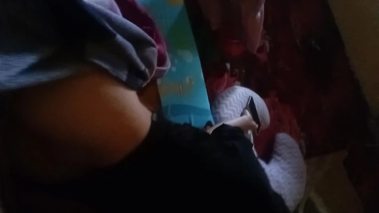 Anim: Ero Sdraiato Sul Letto Con Mia Sorella