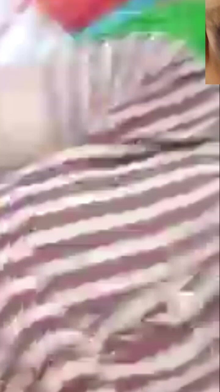 King bokep hots: Мачеха Sanjay мастурбирует от стонов