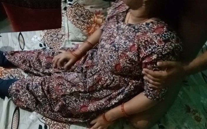 Manjushukla: Velmi krásná bhabhi má sex se svým manželem