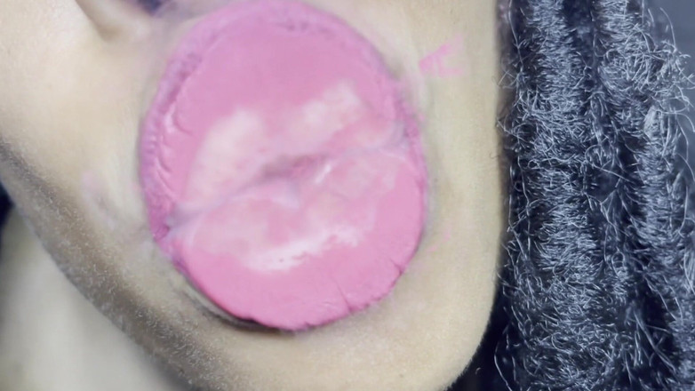 Pink Foxx: Pink Foxx Giving Kisses