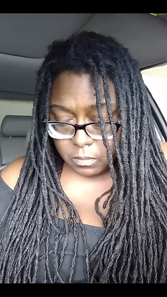 His Queen Suga: Im auto auspacken