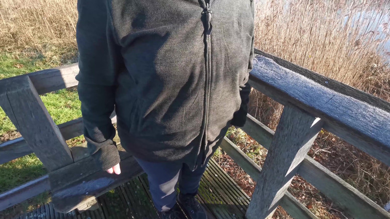 Bouncy Tits Action: Arsch und tittenpanking in der natur