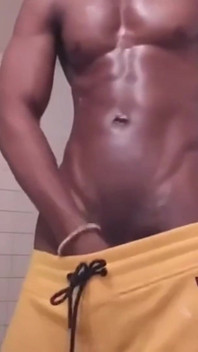 Wanking loud moaning cumming hard