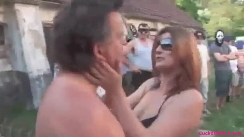 Cuckold MILF: व्यभिचारी चोदने लायक मम्मी - व्यभिचारी चोदने लायक मम्मी हम सभी व्यभिचारी खेल के बारे में हैं।