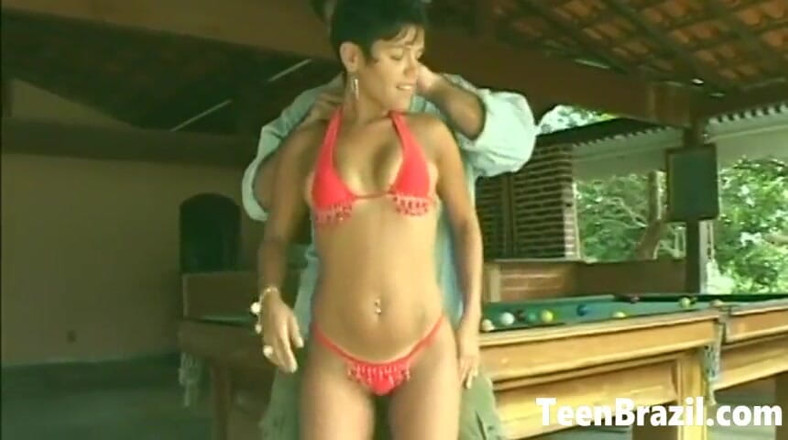 Teen Brazil: Horny Teen Girl From Brazil Has Sex on Beach