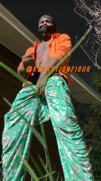 Kenactionfigur Busting a Big Ass Nut Outside the Trap House