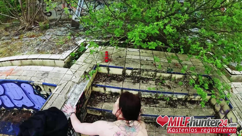 MILF Hunter 24: MILF Hunter meets an anal-loving MILF slut and bangs all...