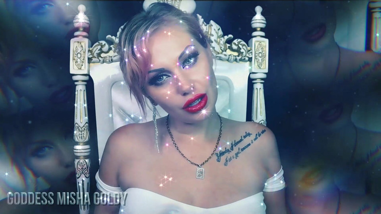 Goddess Misha Goldy: Сила моего доминирования! Даже на большом расстоянии, ты полностью мой!