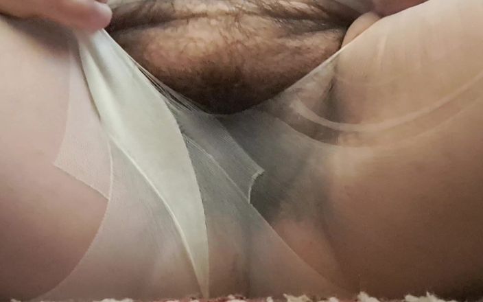 Mommy big hairy pussy: Thủ dâm, chơi piano để kết thúc máy bay bà già