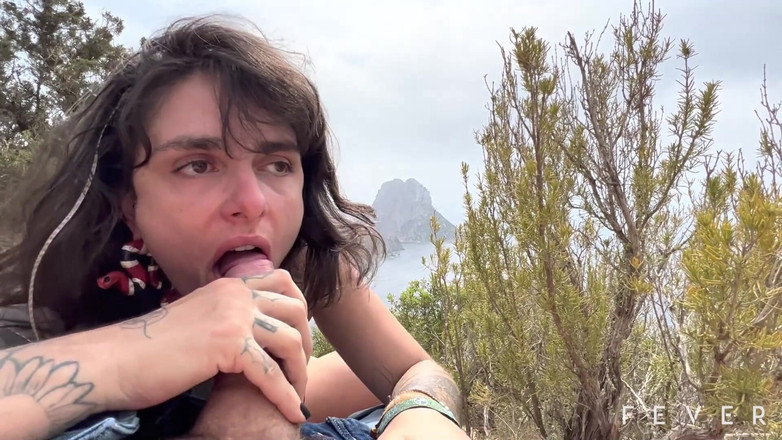 Fever Films: 이비자에서 스쿼트와 입 안에 넣는 것