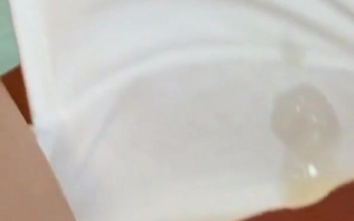 UnderXiaoQiang: Alguém se importa de mostrar meu esperma da cueca?