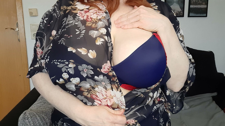 Curly_Dreams: Curly_dreams Donne-moi Ton Sperme Sur Mes Seins