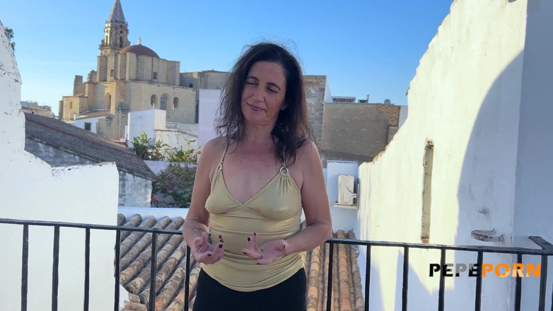 PepePorn: Noemi picara ha bisogno di più di un cazzo! una...