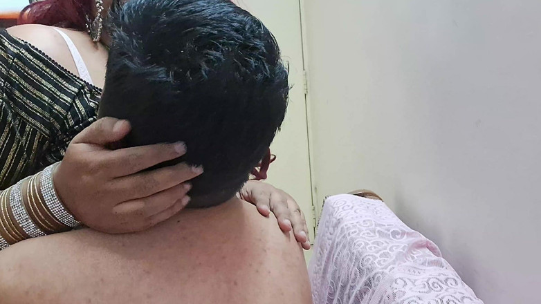 Indiansissychubby: Romantis sama tetanggaku