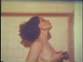 Vintage Usa: Lovely chicks taking a bath